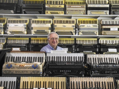 Hartford Courant Visits New England Accordion Museum!
