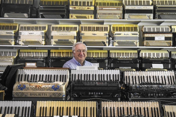 Hartford Courant Visits New England Accordion Museum!